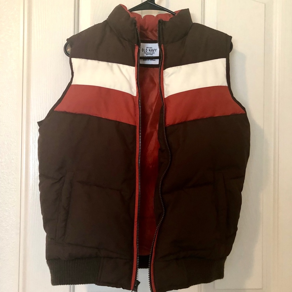 Women's puffy vest by old navy. Sz L large